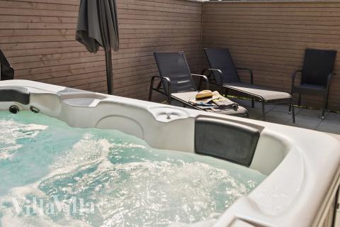 Luksushus nr. 612 har bl.a. et deilig boblebad