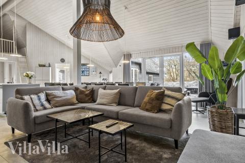 Sofakroken i luksushus nr. 182 i Sydjylland.