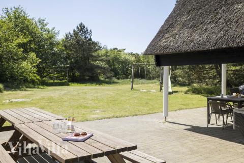 Stor terrasse i luksushus nr. 182 i Sydjylland.