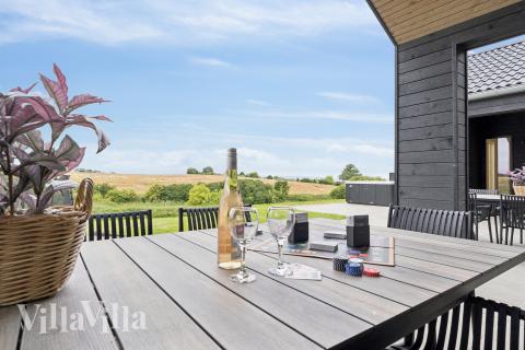 Stor terrasse i luksushus nr. 668 i Fyn og øyer.