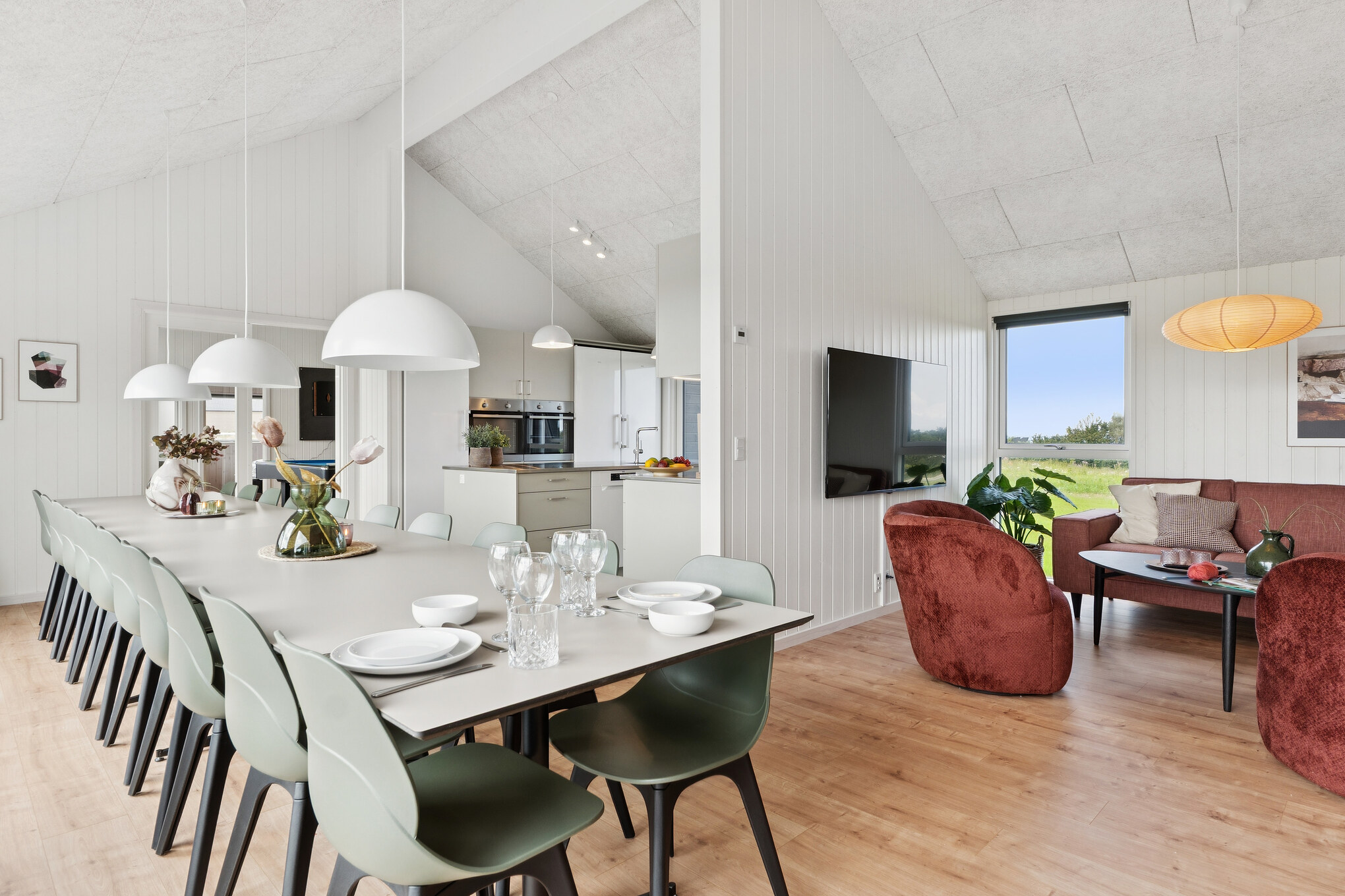 Oppholdsrom med plass til 20 i luksushus nr. 695.