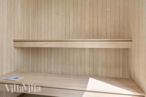 Nyt varmen i badstuen i luksushus nr. 695 til 20 personer