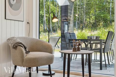 Oppholdsrom med plass til 16 i luksushus nr. 811.