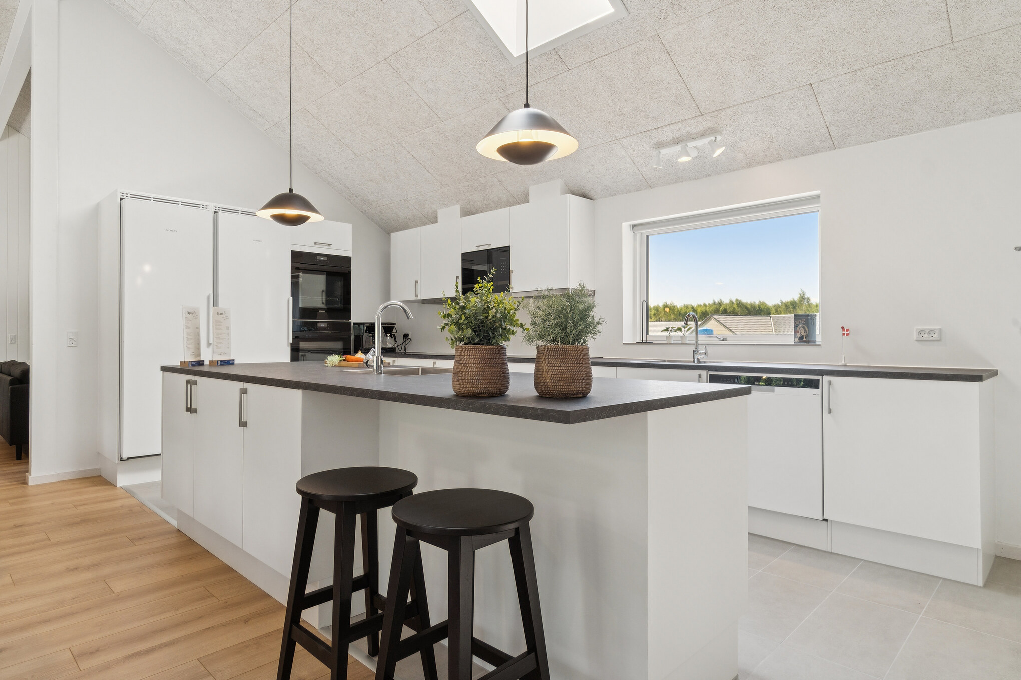 Kjøkkenet i luksushus nr. 815 er godt innrettet.