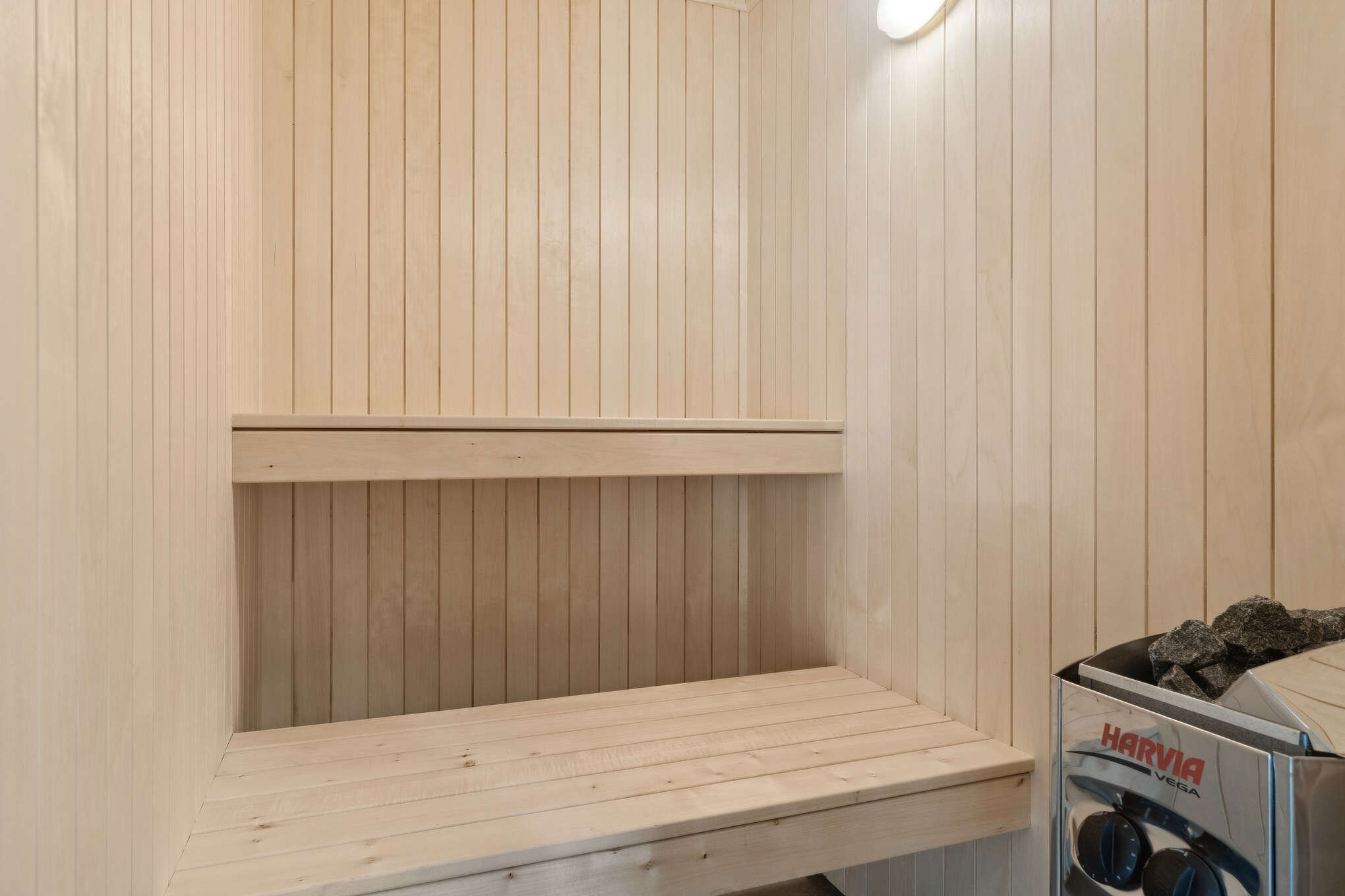 Nyt varmen i badstuen i luksushus nr. 817 til 24 personer