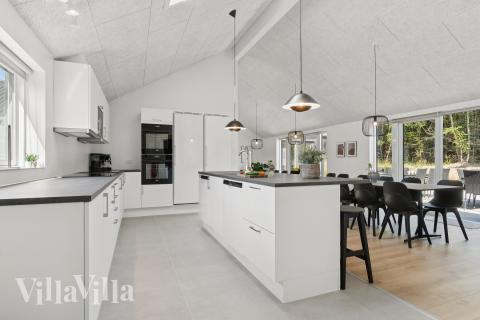 Kjøkkenet i luksushus nr. 817 er godt innrettet.