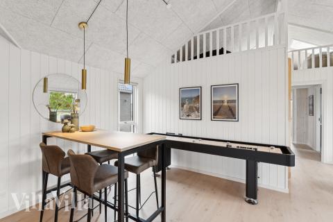 Aktivitetsrom i luksushus nr. 672 med 7 soverom og plass til 18 personer.