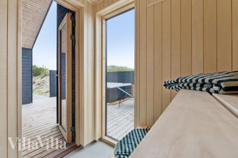 Nyt varmen i badstuen i luksushus nr. 672 til 18 personer