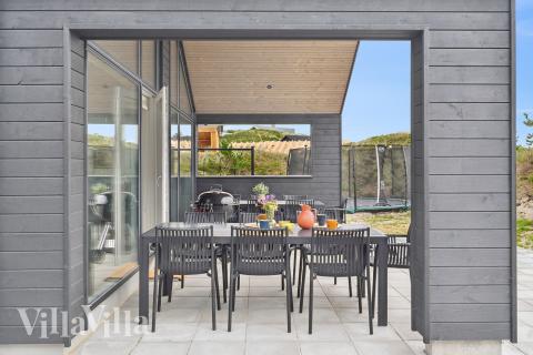 Stor terrasse i luksushus nr. 672 i Vestjylland.