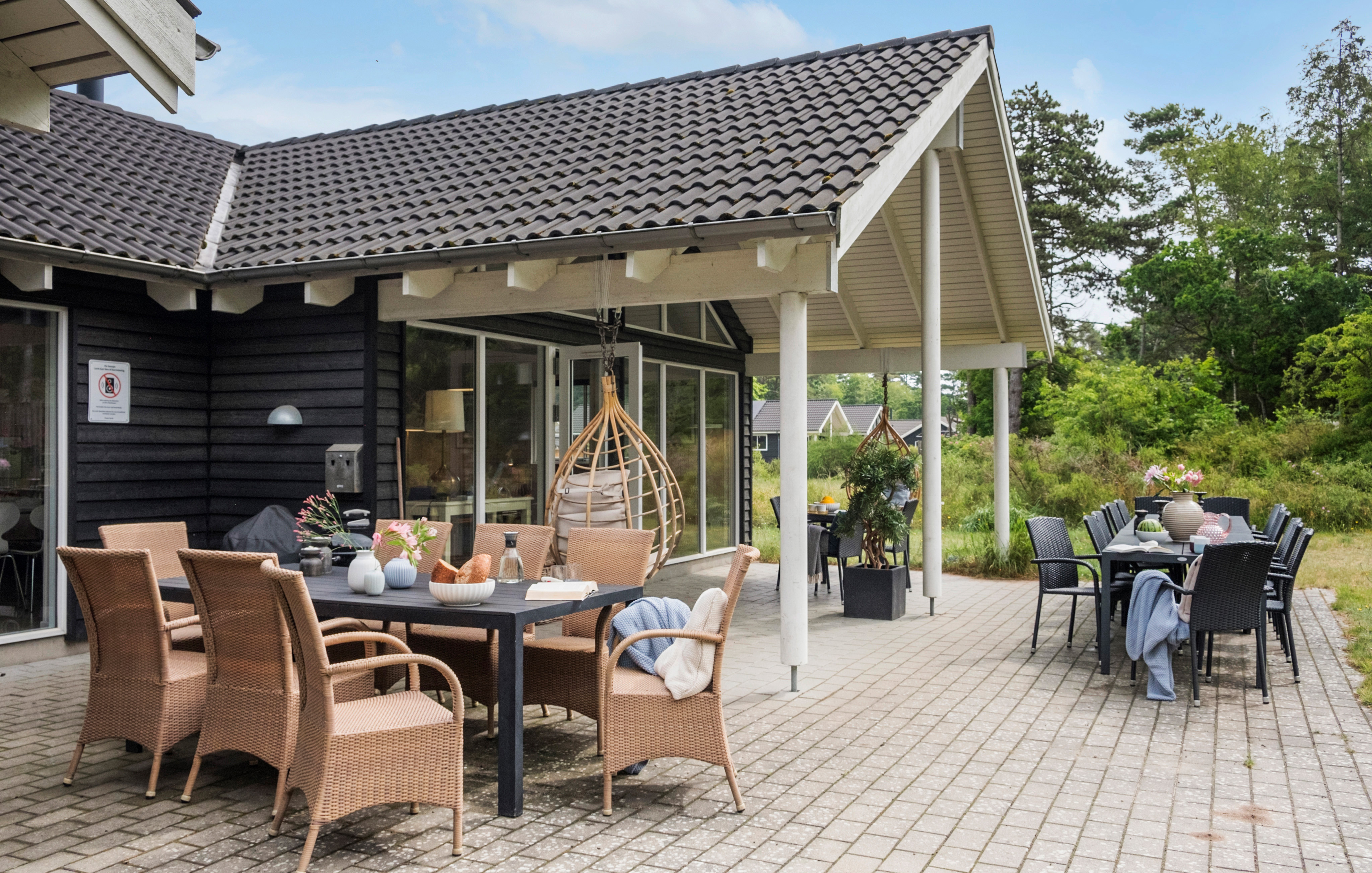 Luksushus nr. 367 har en deilig terrasse med gode hagemøbler til 18 personer.