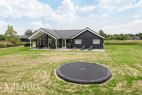 Stort utvalg av utendørsaktiviteter ved luksushus nr. 670 i Lolland/Falster/Møn.