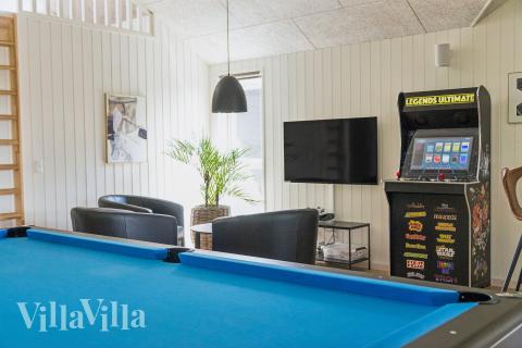 Aktivitetsrom i luksushus nr. 616 med 6 soverom og plass til 16 personer.