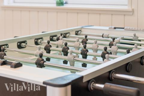 Konkurrer i feriehusets aktivitetsrom når dere besøker luksushus nr. 616 i Fyn og øyer.