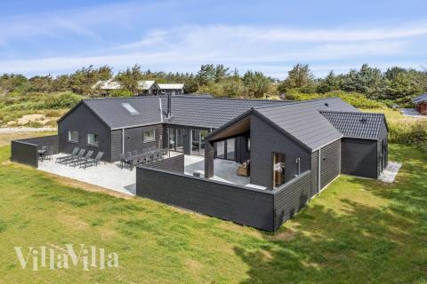 Flott feriehus nr. 658, med god plass til opptil 20 personer