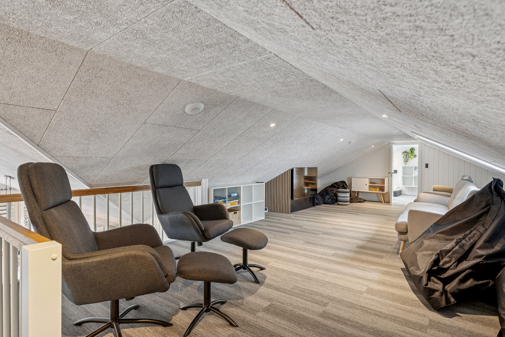 Noen av de 36 soveplassene i luksushus nr. 686 finnes på hems