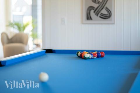 Konkurrer i feriehusets aktivitetsrom når dere besøker luksushus nr. 696 i Fyn og øyer.