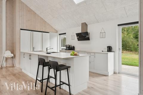 Kjøkkenet i luksushus nr. 387 er fullt utstyrt så dere lett kan lage mat til 24 personer.