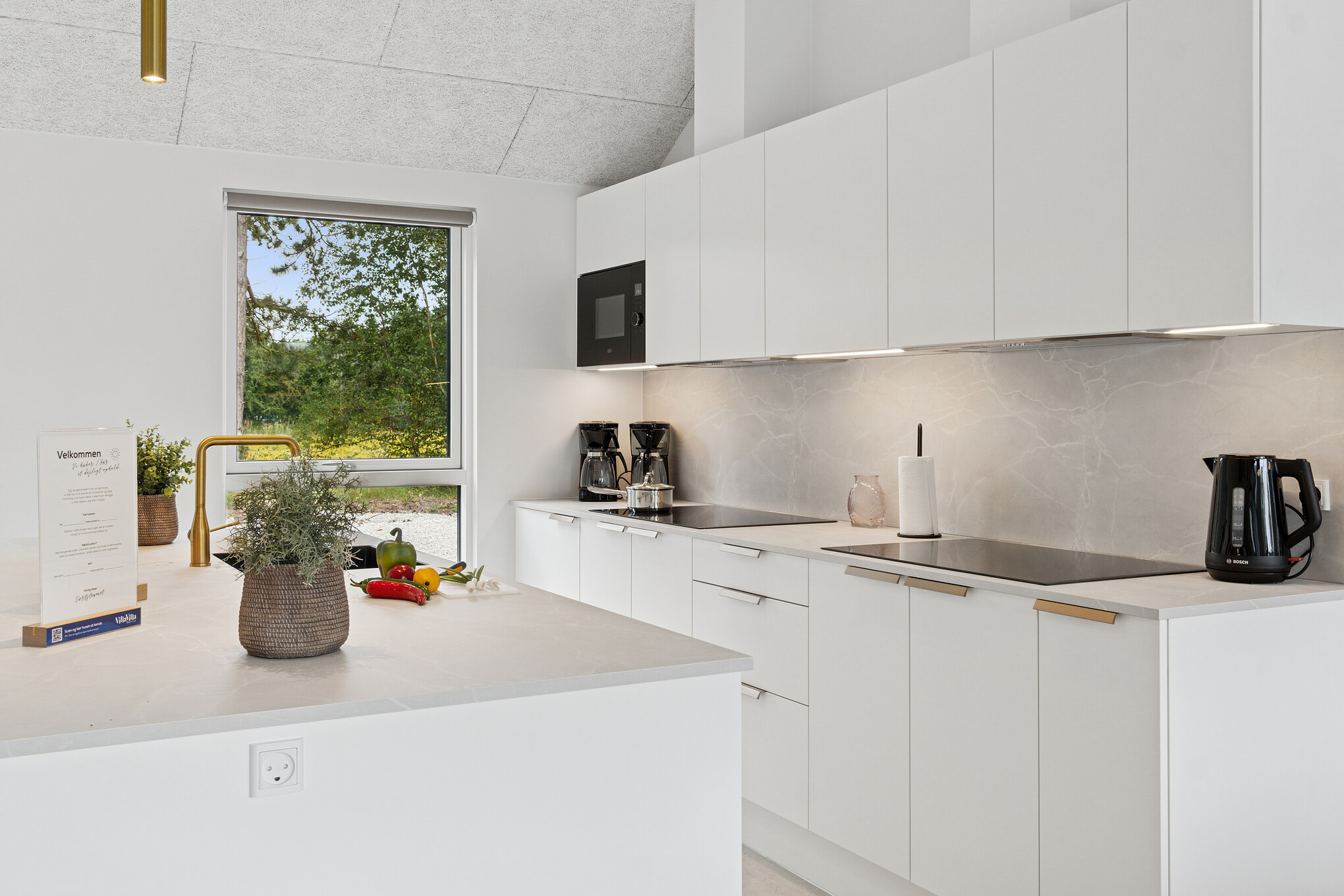 Kjøkkenet i luksushus nr. 697 er godt innrettet.