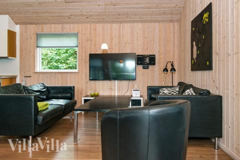 Aktivitetsrom i luksushus nr. 223 med 7 soverom og plass til 18 personer.