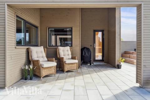 Stor terrasse i luksushus nr. 665 i Fyn og øyer.