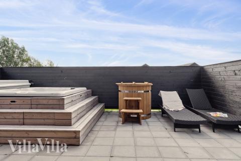 Nyt varmen i boblebadet i luksushus nr. 655 i Fyn og øyer