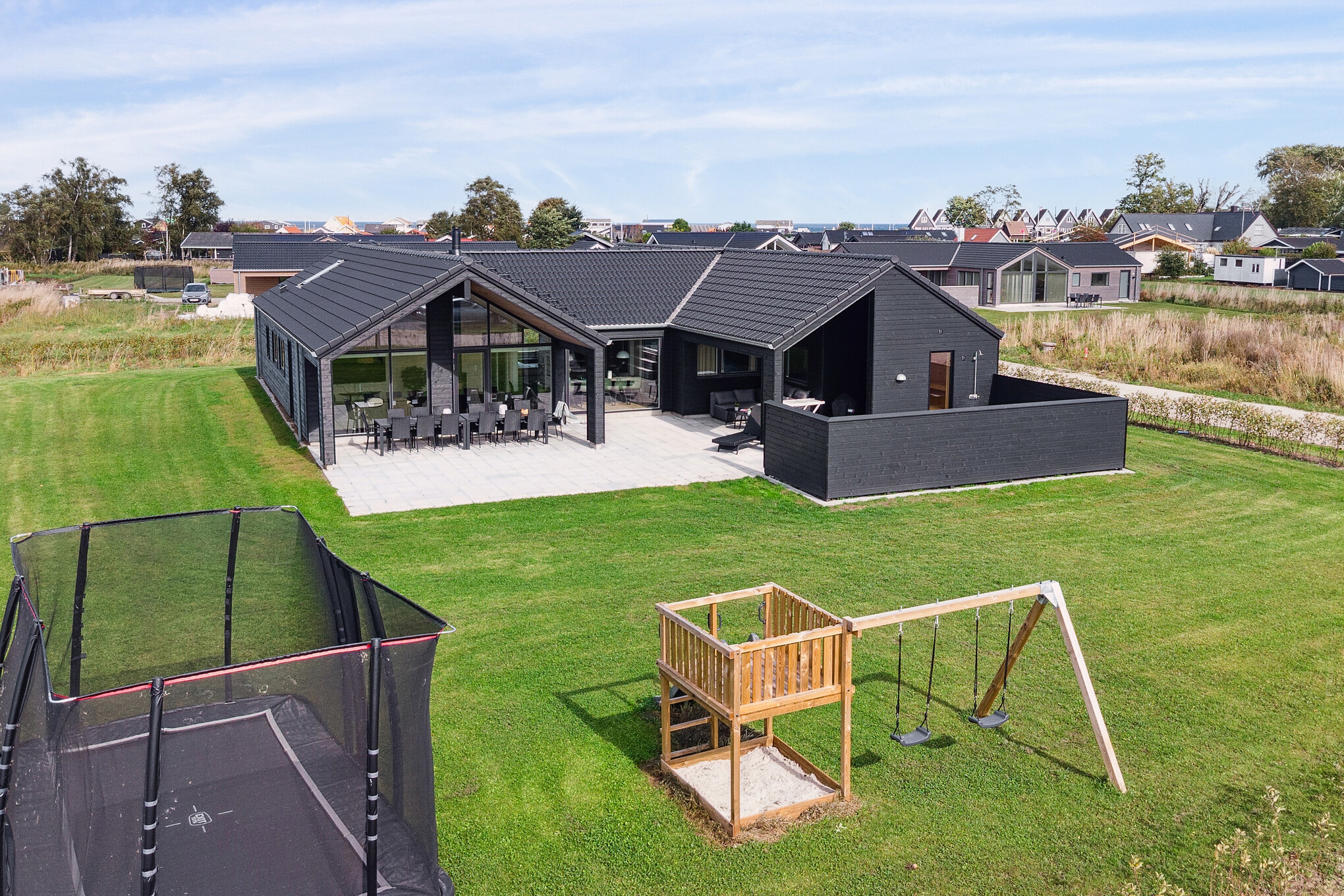 Dette lekre huset med svømmebasseng, nr. 655, med plass til 14 personer, ligger i Fyn og øyer