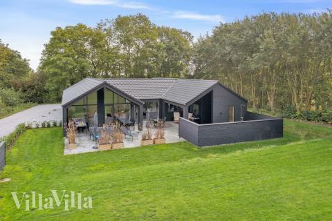 Flott feriehus nr. 664, med god plass til opptil 16 personer