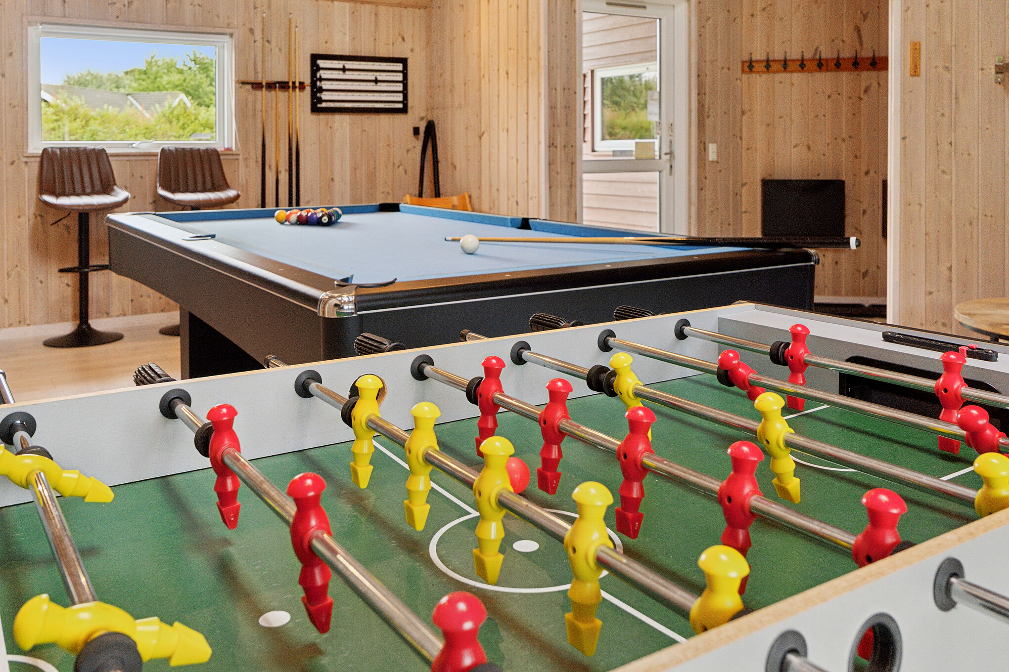 Konkurrer i feriehusets aktivitetsrom når dere besøker luksushus nr. 222 i Lolland/Falster/Møn.