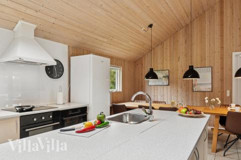 Kjøkkenet i luksushus nr. 222 er godt innrettet.