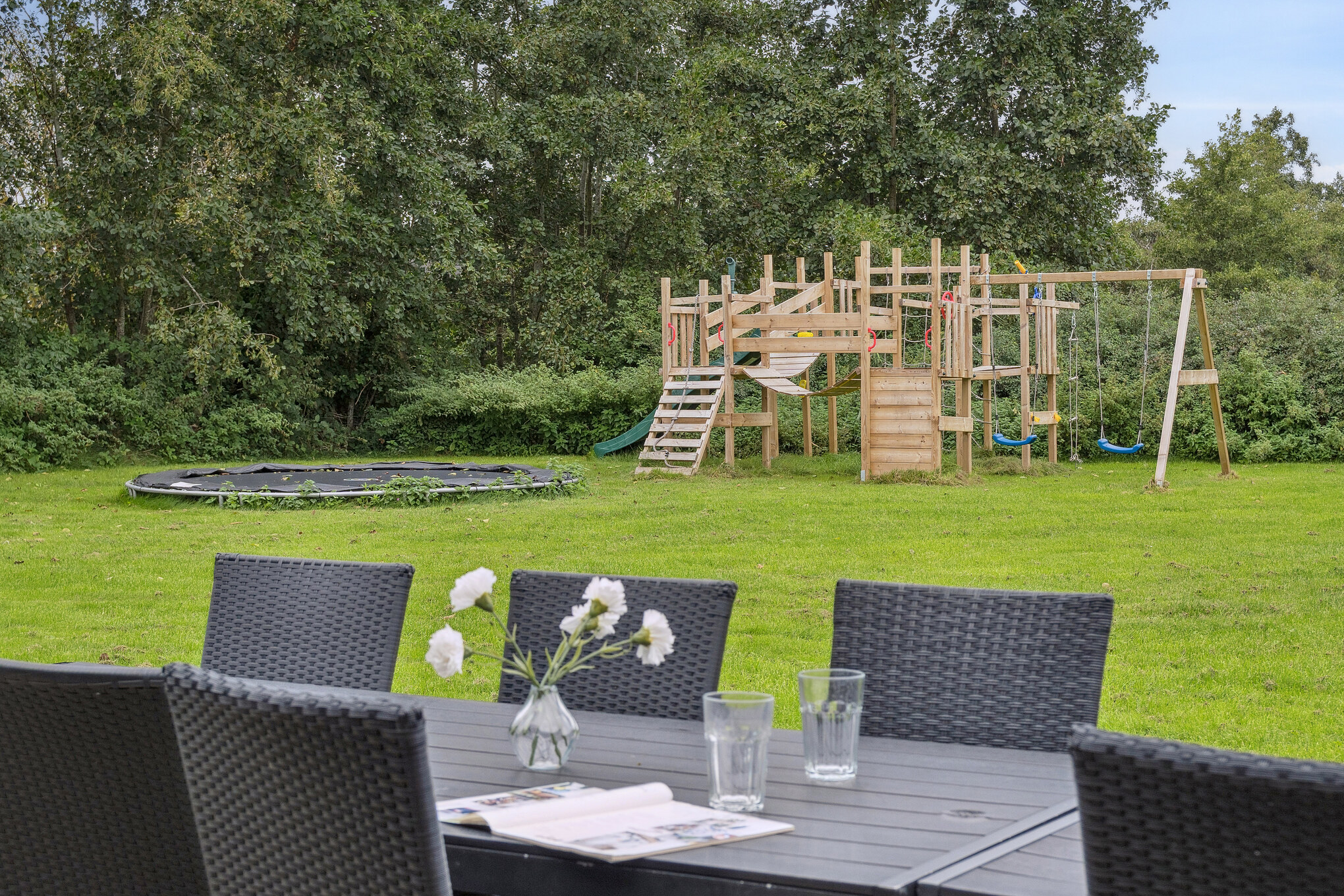 Stor terrasse i luksushus nr. 222 i Lolland/Falster/Møn.