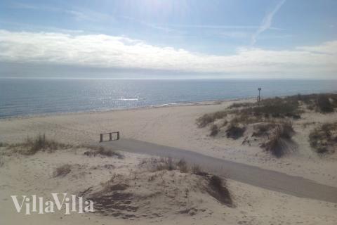 Stranden nær luksushus nr. 222.