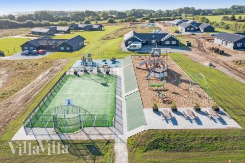 I tillegg til alle aktivitetsmulighetene i husets bassengavdeling, tilbyr også luksushus nr. 537 mengder av utendørsaktiviteter