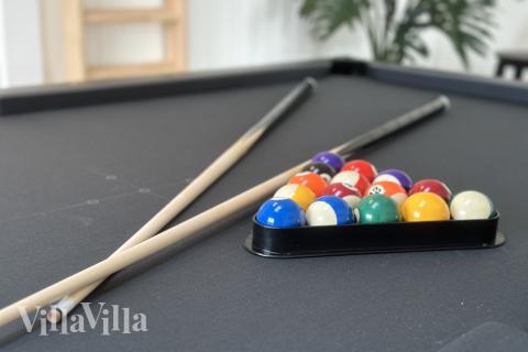 Aktivitetsrom i luksushus nr. 698 med 5 soverom og plass til 14 personer.