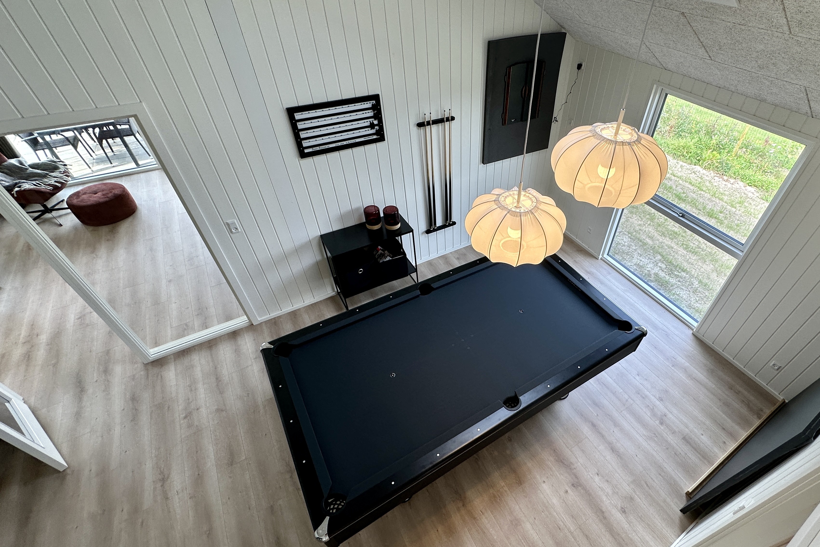 Konkurrer i feriehusets aktivitetsrom når dere besøker luksushus nr. 698 i Vestjylland.