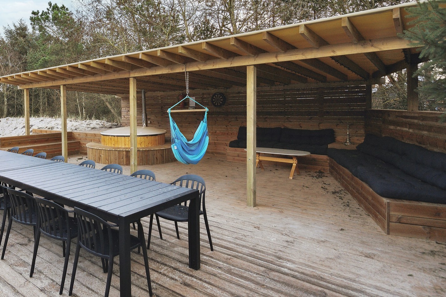 Luksushus nr. 926 har en deilig terrasse med gode hagemøbler til 14 personer.