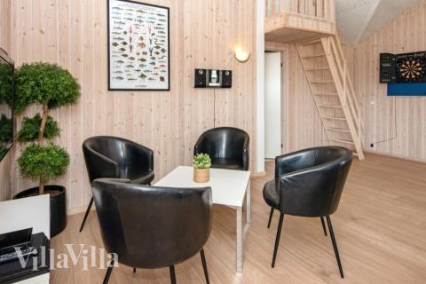 Konkurrer i feriehusets aktivitetsrom når dere besøker luksushus nr. 293 i Vestjylland.