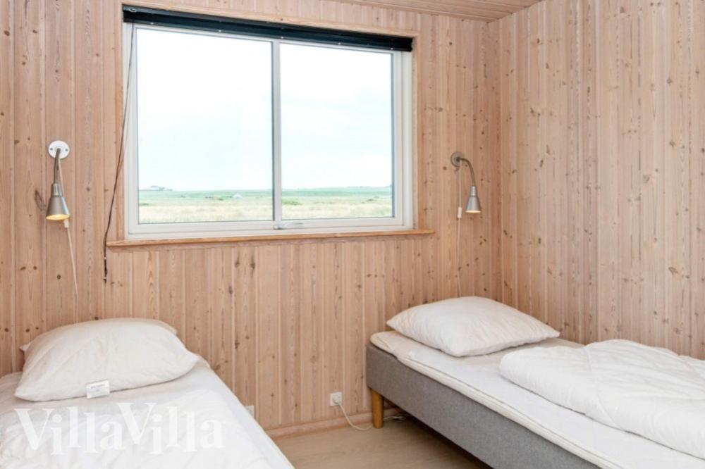 Et av de 9 soverommene i luksushus nr. 293 i Vestjylland.