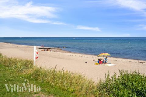 Stranden nær luksushus nr. 919.