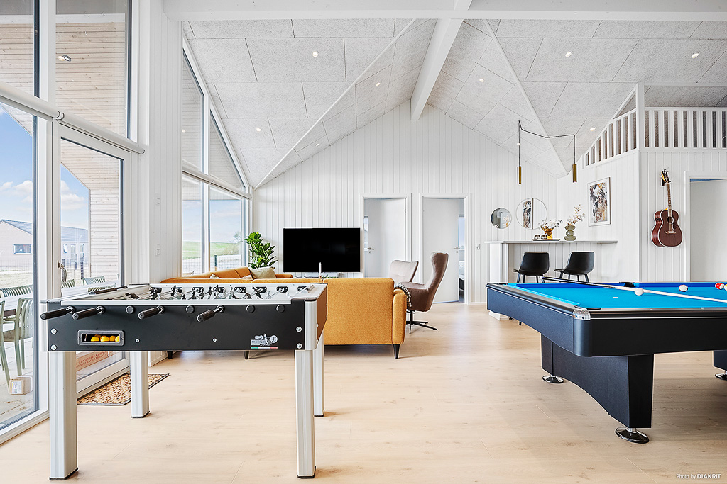 Luksushus nr. 901 til 24 personer tilbyr et stort aktivitetsrom med bl.a. biljard og dart