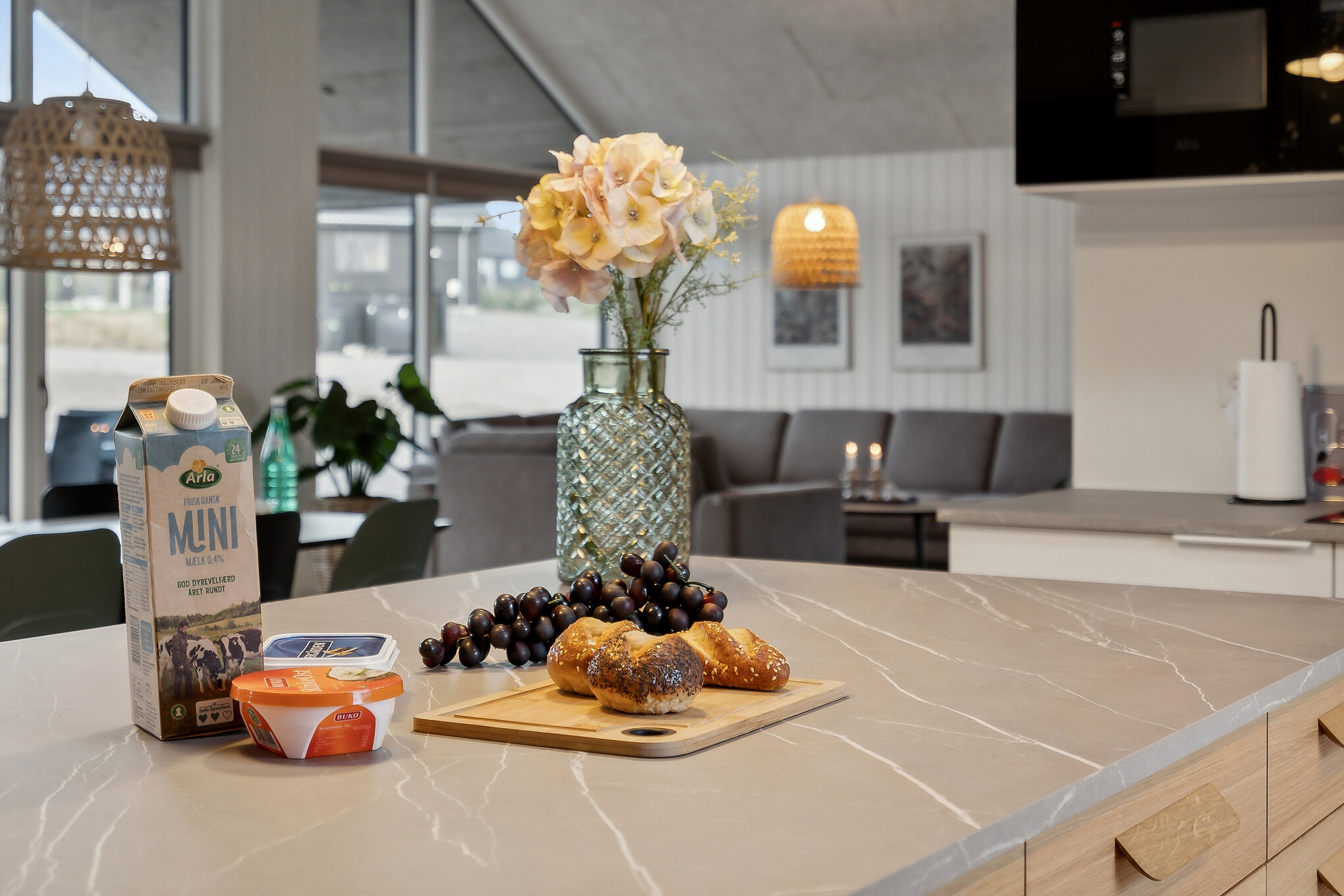 Kjøkkenet i luksushus nr. 912 i Lolland/Falster/Møn er godt innrettet.