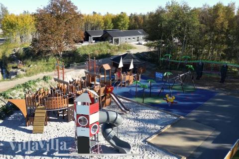 I tillegg til alle aktivitetsmulighetene i husets bassengavdeling, tilbyr også luksushus nr. 912 mengder av utendørsaktiviteter