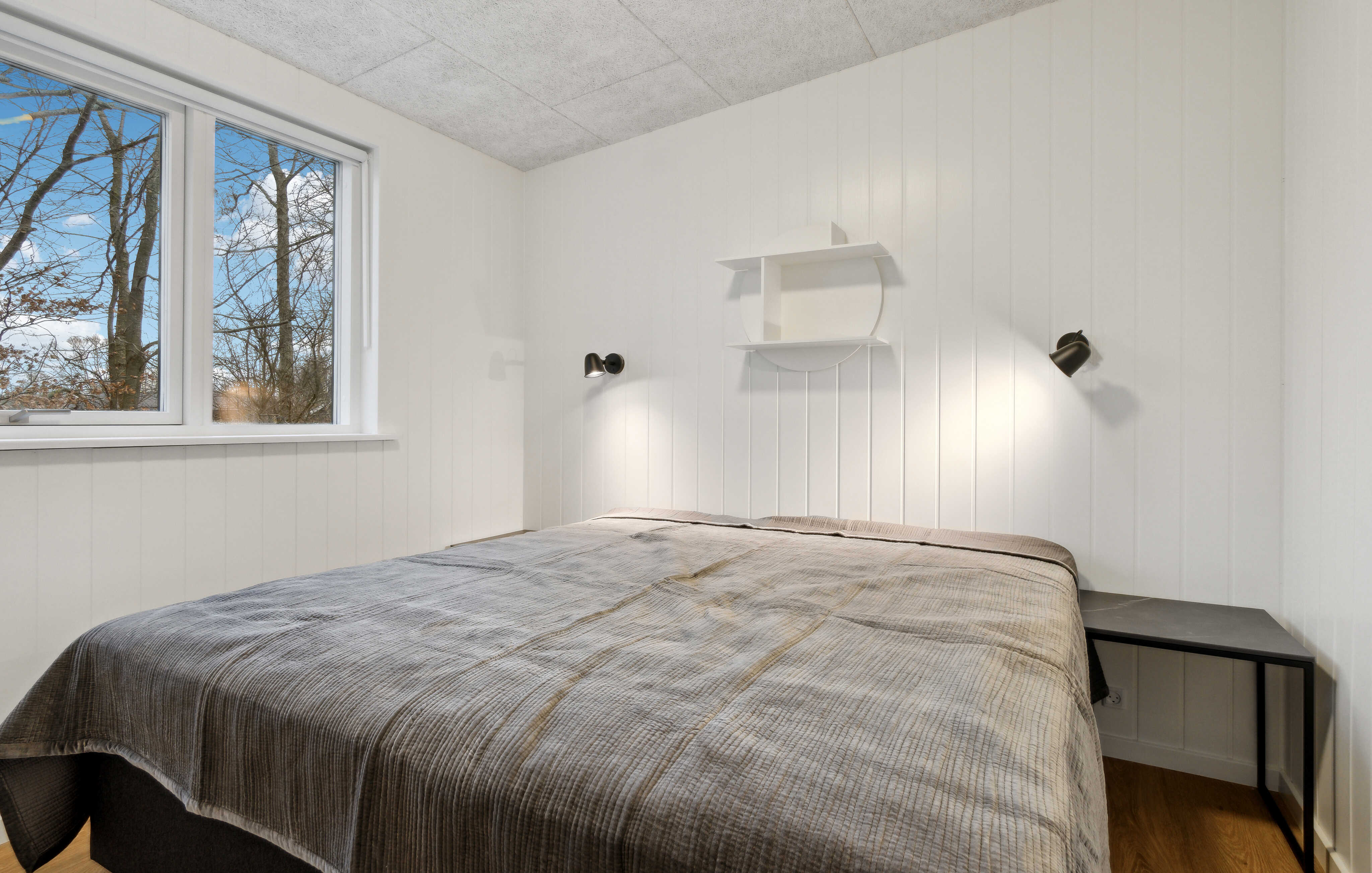 Et av de 5 soverommene i luksushus nr. 936 i Limfjorden.