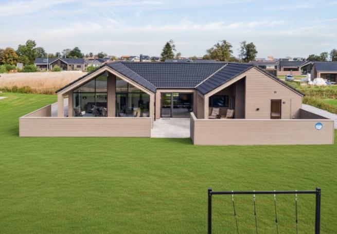 Dette lekre huset med svømmebasseng, nr. 665, med plass til 14 personer, ligger i Fyn og øyer