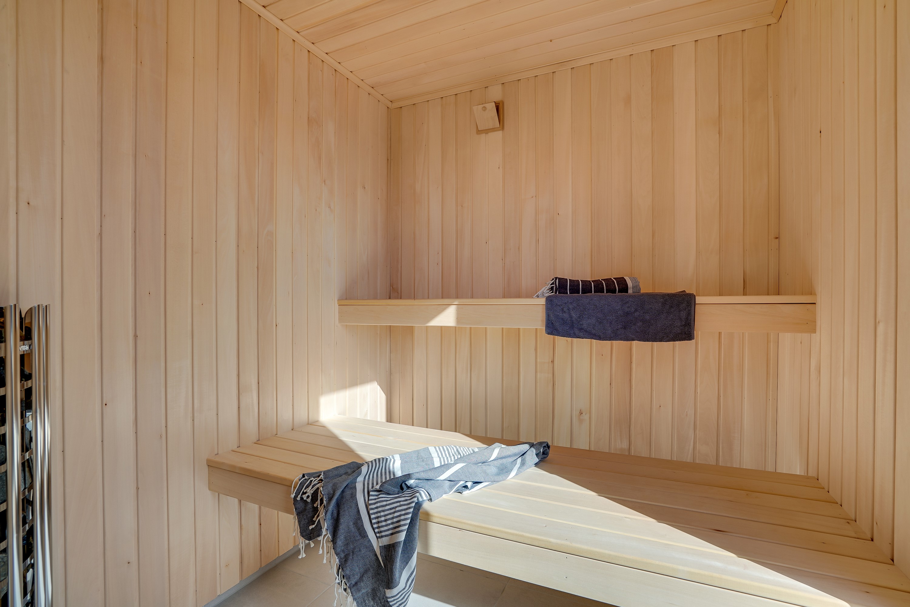 Nyt varmen i badstuen i luksushus nr. 918 til 18 personer