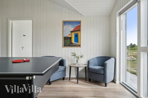 Luksushus nr. 935 til 10 personer tilbyr et stort aktivitetsrom med bl.a. biljard og dart