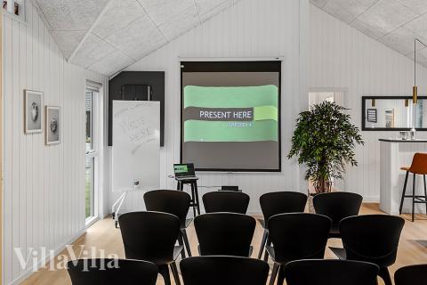 Konkurrer i feriehusets aktivitetsrom når dere besøker luksushus nr. 905 i Lolland/Falster/Møn.