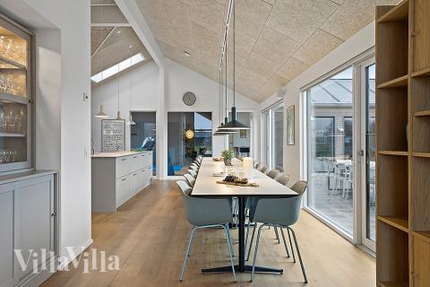 Oppholdsrom med plass til 20 i luksushus nr. 903.