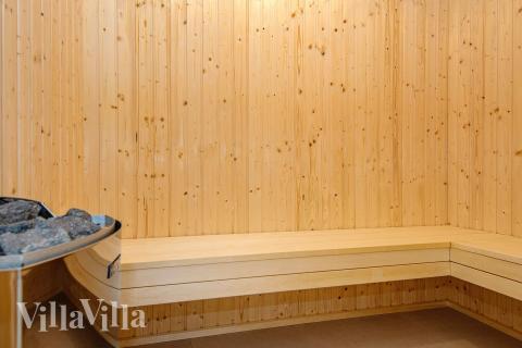 Nyt varmen i badstuen i luksushus nr. 939 til 16 personer