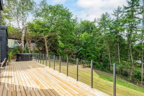 Stor terrasse i luksushus nr. 940 i Østjylland.