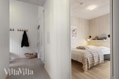 Det romslige inngangspartiet til luksushus nr. 802 i Østjylland